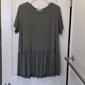 Piper and Scoot army green top